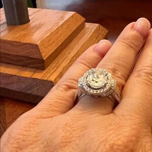 Elegant sterling 925 Silver Crystal Ring with CZ gem stone size 7